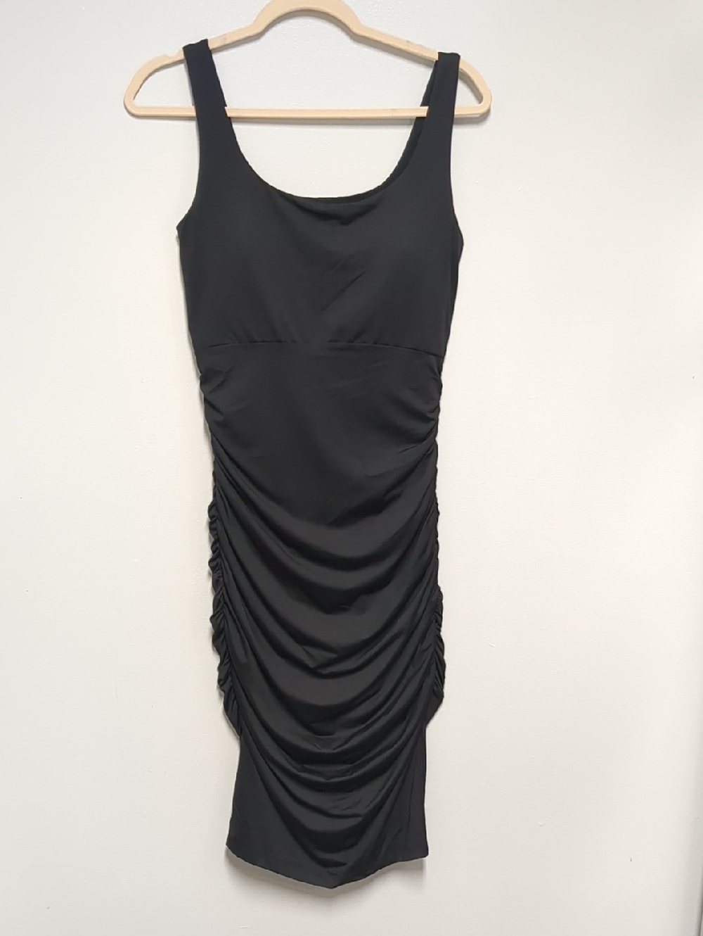 Sofia by Sofia Vergara Black Ruched Midi Dress